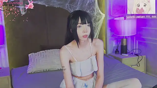 Evelyn Neal online show from October 27, 2025, 4:19 pm