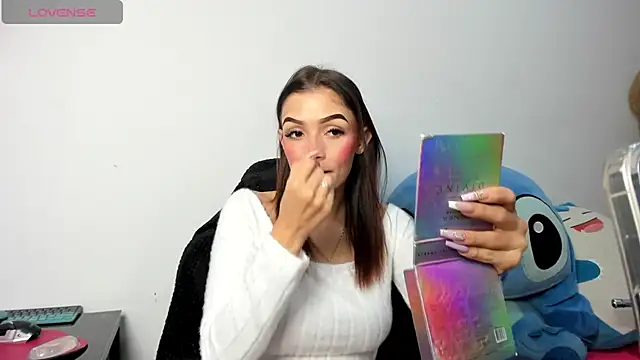 Snapshot of lola_kamila chatting on January 12, 2026, 7:42 pm lola kamila online show from January 12, 2026, 7:42 pm