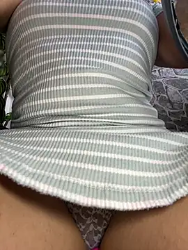 Liulee2 online show from September 21, 2025, 4:23 pm