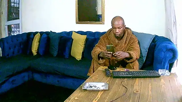 Snapshot of SHORTGUN_STALLION chatting on November 16, 2025, 7:13 am SHORTGUN STALLION online show from November 16, 2025, 7:13 am