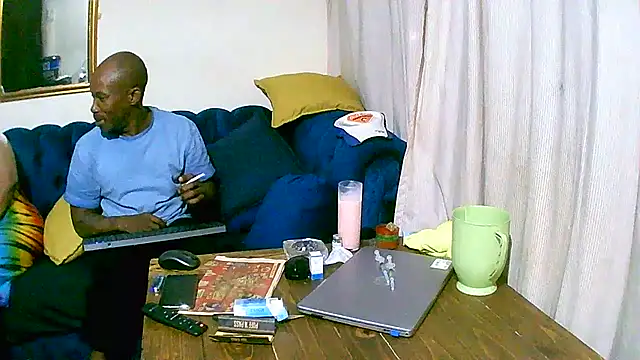 Snapshot of SHORTGUN_STALLION chatting on November 27, 2025, 10:43 pm SHORTGUN STALLION online show from November 27, 2025, 10:43 pm