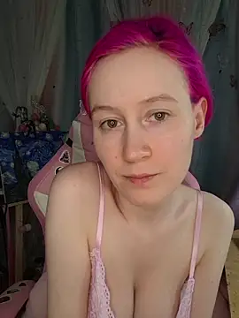 Fuzzy Unicorn online show from April 15, 2026, 7:58 pm