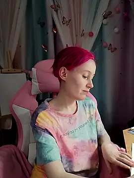 Fuzzy Unicorn online show from October 10, 2025, 7:36 pm