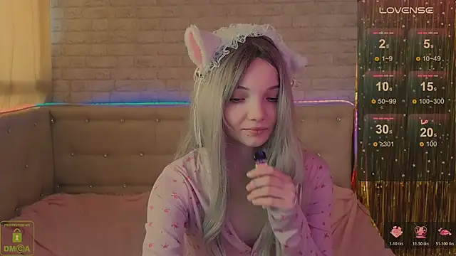 AnimeAlica18 online show from April 23, 2026, 1:34 am