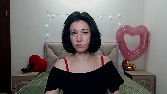 Snapshot of CameronEnns chatting on February 19, 2026, 1:19 pm CameronEnns online show from February 19, 2026, 1:19 pm