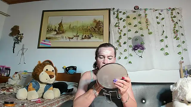 Mishell Bons online show from May 10, 2026, 9:38 pm