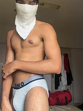 alwayshotandbig online show from April 21, 2026, 7:59 am