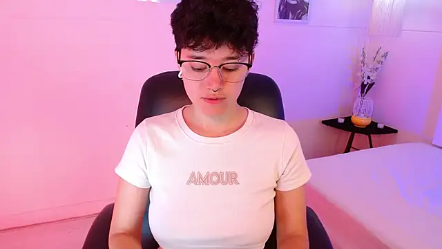 jeroharper online show from October 25, 2025, 2:07 pm