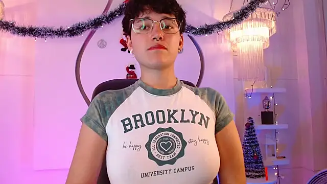 jeroharper online show from December 17, 2025, 4:56 pm