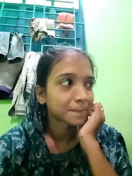 Snapshot of Hotty-couple063 chatting on October 19, 2025, 10:18 am Hotty-couple063 online show from October 19, 2025, 10:18 am