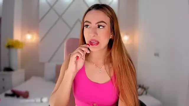 isabellashine online show from March 20, 2026, 12:50 pm