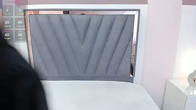 Georginav2 online show from November 4, 2025, 7:50 pm