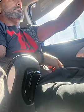 tattedNitalian online show from November 3, 2025, 3:48 pm