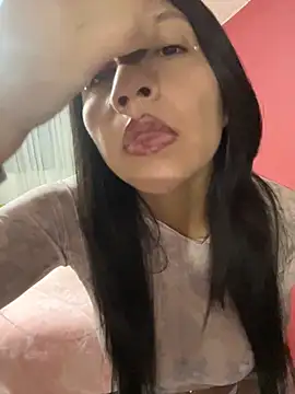 Snapshot of Bamby_milflatina chatting on September 18, 2025, 12:02 am Bamby milflatina online show from September 18, 2025, 12:02 am