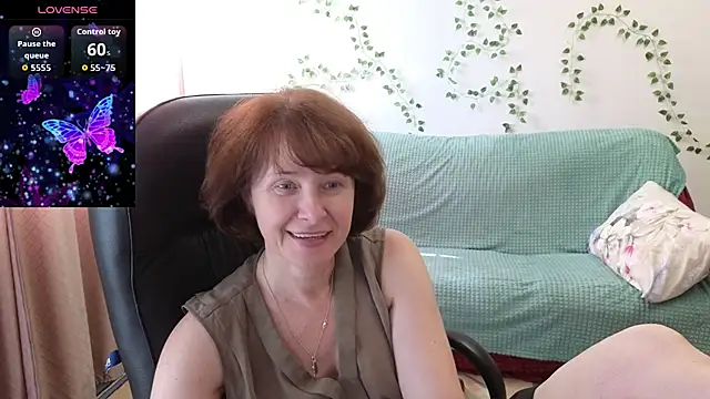 Snapshot of Lia_Tito chatting on July 16, 2026, 5:59 am Lia Tito online show from July 16, 2026, 5:59 am