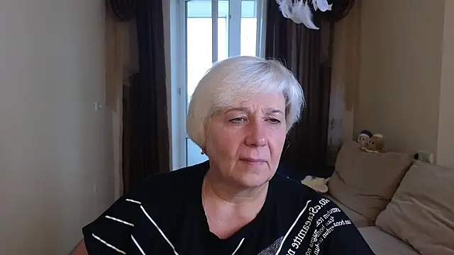 Snapshot of Milana_Milky chatting on October 5, 2025, 6:04 am Milana Milky online show from October 5, 2025, 6:04 am