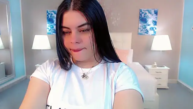 maddissonivanova online show from March 1, 2026, 7:03 pm