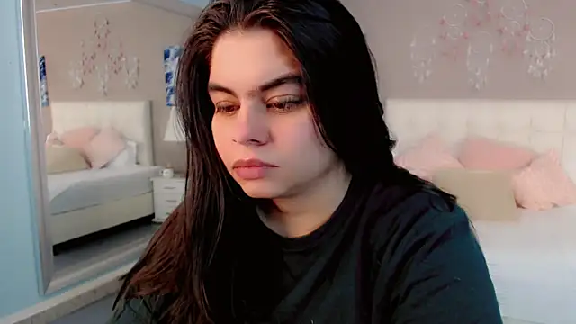 maddissonivanova online show from March 27, 2026, 7:04 pm