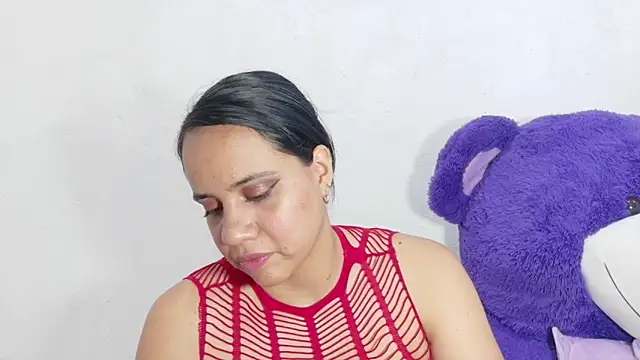 Snapshot of NataliaAr- chatting on April 27, 2026, 10:30 pm NataliaAr- online show from April 27, 2026, 10:30 pm