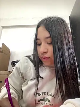 BELLAALEJA online show from December 16, 2025, 1:15 pm