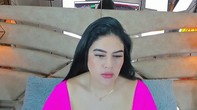 pamemiller1 online show from November 25, 2025, 10:26 am