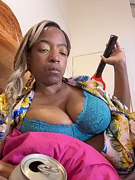 Snapshot of iriebusty chatting on March 26, 2026, 3:21 pm iriebusty online show from March 26, 2026, 3:21 pm