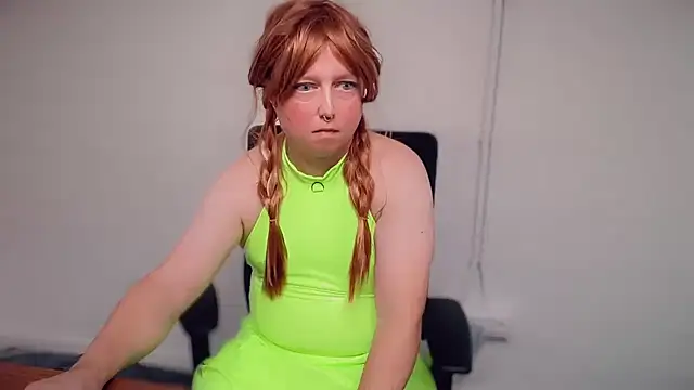 Snapshot of ElizaAndrea chatting on November 6, 2025, 8:51 am ElizaAndrea online show from November 6, 2025, 8:51 am