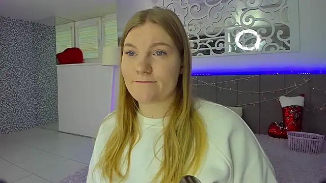 AshleyJoness online show from December 16, 2025, 6:17 am