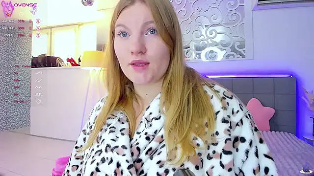 AshleyJoness online show from November 4, 2025, 6:06 am