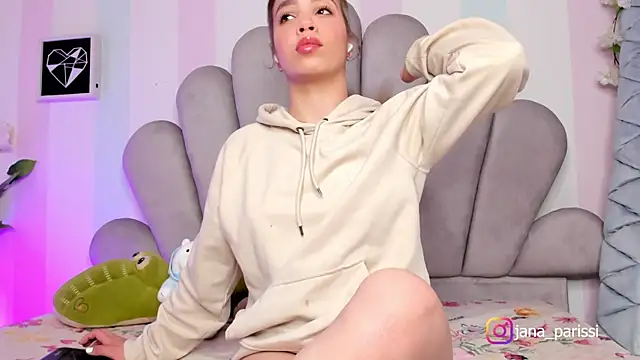 jana parissi online show from September 11, 2025, 9:59 pm