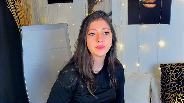 Snapshot of Mary_Miiller chatting on September 19, 2025, 9:46 am Mary Miiller online show from September 19, 2025, 9:46 am