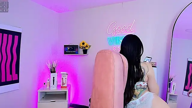 Alice Vixen online show from May 22, 2026, 12:14 pm