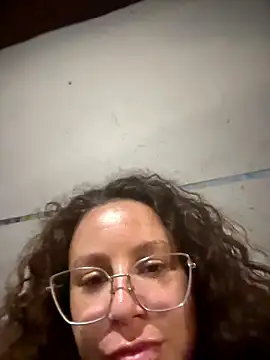 JhenneRouge online show from January 11, 2026, 10:27 pm