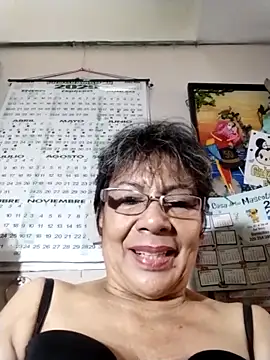 Snapshot of OliviaMorris1 chatting on October 5, 2025, 4:53 pm OliviaMorris1 online show from October 5, 2025, 4:53 pm