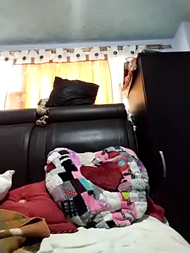 Snapshot of OliviaMorris1 chatting on November 23, 2025, 4:28 pm OliviaMorris1 online show from November 23, 2025, 4:28 pm