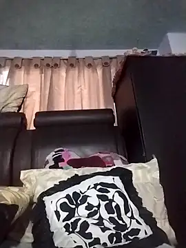 Snapshot of OliviaMorris1 chatting on April 10, 2026, 11:06 am OliviaMorris1 online show from April 10, 2026, 11:06 am