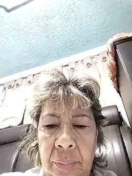 OliviaMorris1 online show from May 12, 2026, 11:05 am