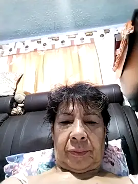 Snapshot of OliviaMorris1 chatting on November 15, 2025, 3:38 pm OliviaMorris1 online show from November 15, 2025, 3:38 pm