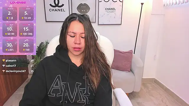 Brandy priscot online show from October 12, 2025, 11:44 am