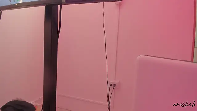 anuskah online show from September 17, 2025, 7:38 pm