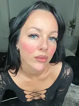 juicylucie online show from October 11, 2025, 11:50 pm