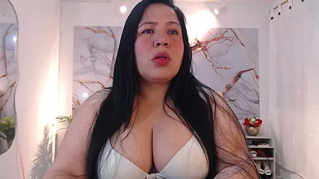 Ashley Grahaam online show from September 10, 2025, 2:43 am