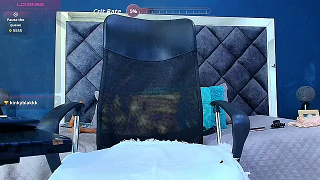 ebony  jheim online show from November 15, 2025, 12:53 pm