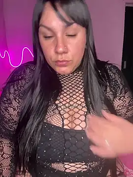 valen1891 online show from November 20, 2025, 3:07 am