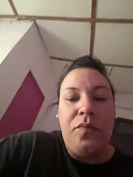 valen1891 online show from March 25, 2026, 7:46 pm