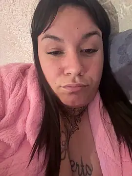 Snapshot of valen1891 chatting on September 23, 2025, 12:39 am valen1891 online show from September 23, 2025, 12:39 am