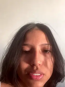 Auroragravidinha online show from January 8, 2026, 1:39 pm