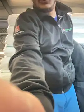 samira730513 online show from April 8, 2026, 5:31 am