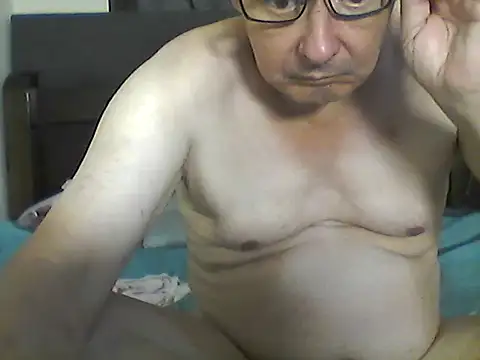 Marlon92700 online show from May 3, 2026, 1:55 am