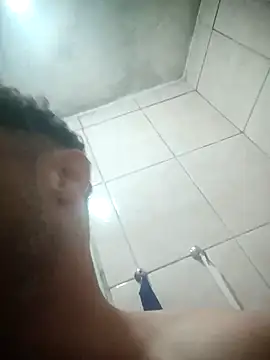 Snapshot of Veww1313 chatting on November 6, 2025, 10:03 pm Veww1313 online show from November 6, 2025, 10:03 pm